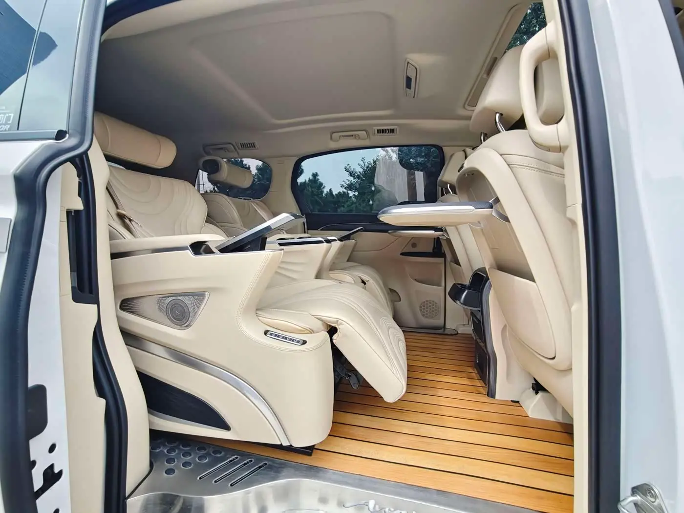 Buick GL8 2022 — Photo 15/18