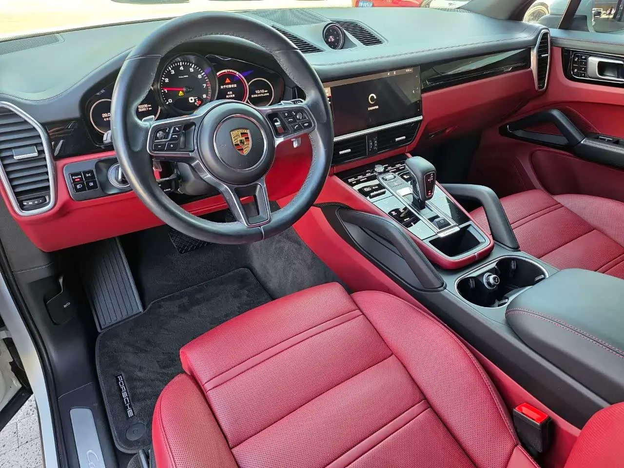 Porsche Cayenne 2021 — Фото 13/13
