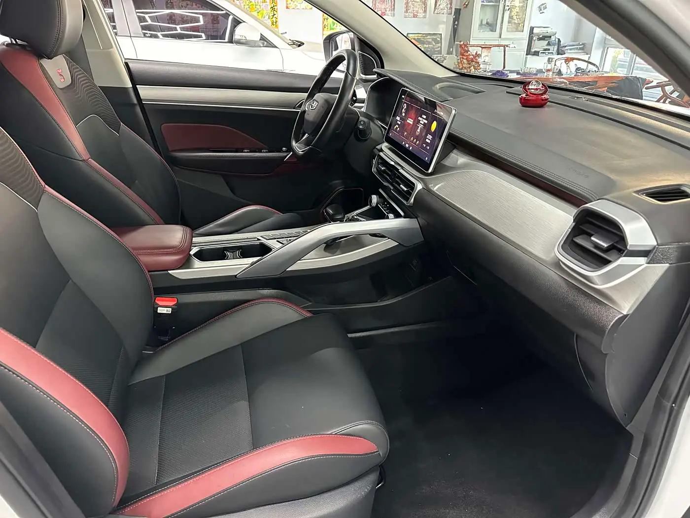 Geely Binyue 2022 — Photo 7/20
