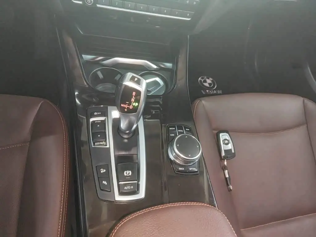 BMW X4 2018 — Фото 14/20