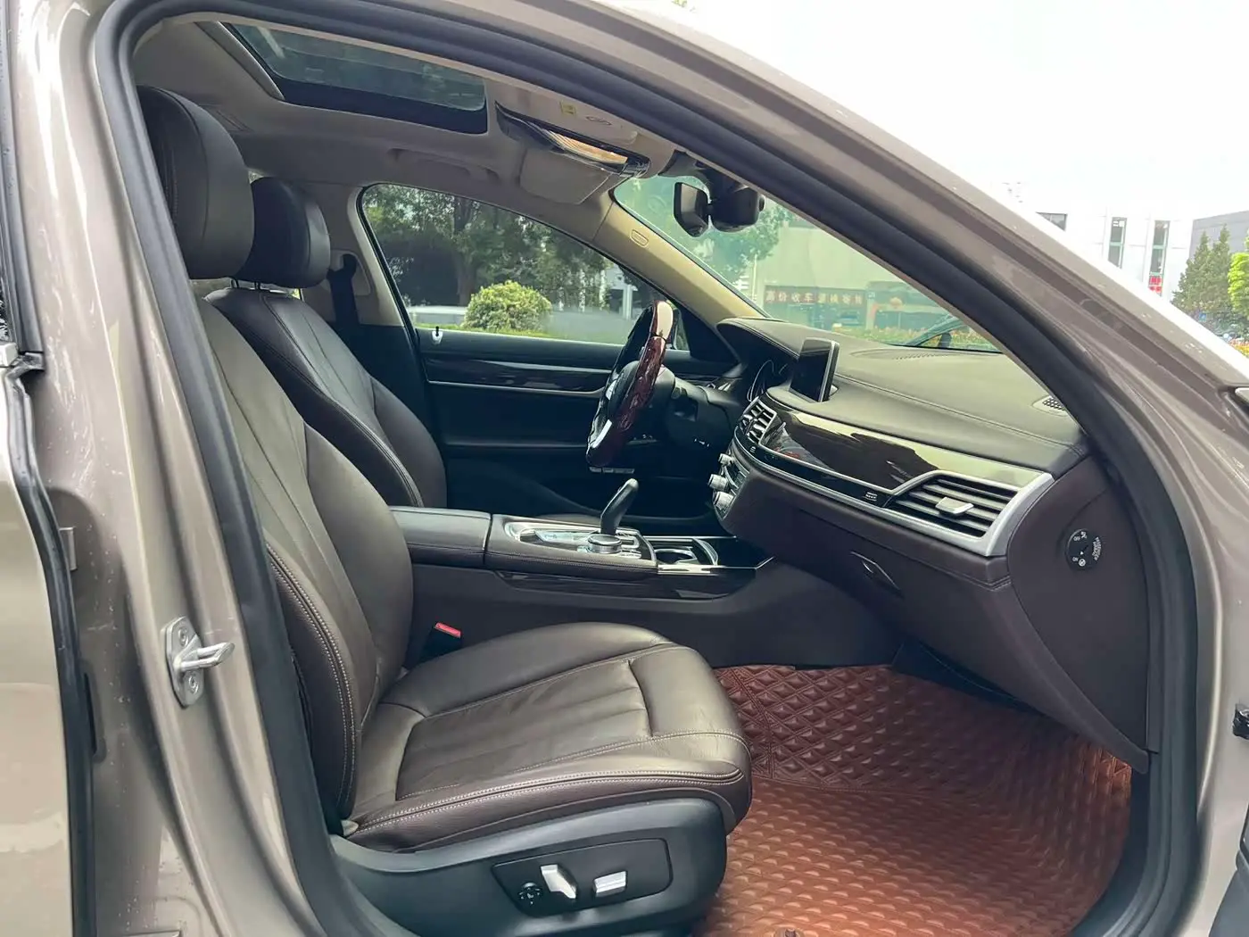 BMW 7 Series 2018 — Şəkil 15/18