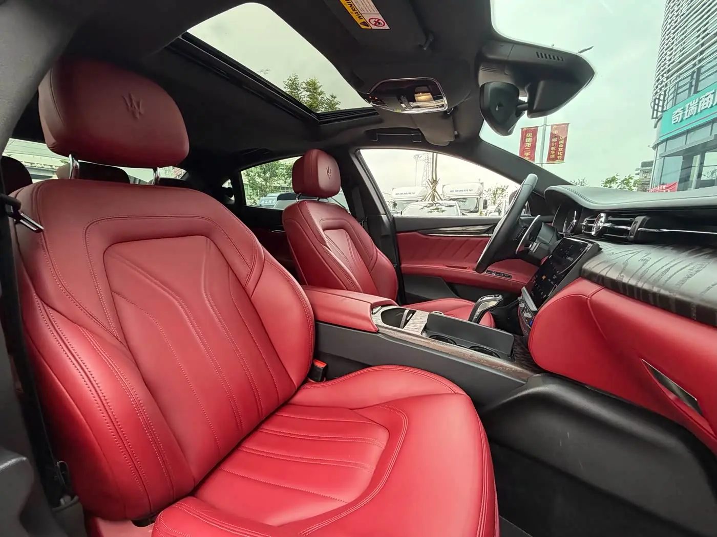 Maserati Quattroporte 2022 — Photo 15/17