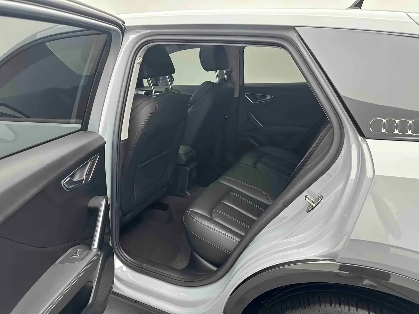 Audi Q2L 2022 — Photo 12/19