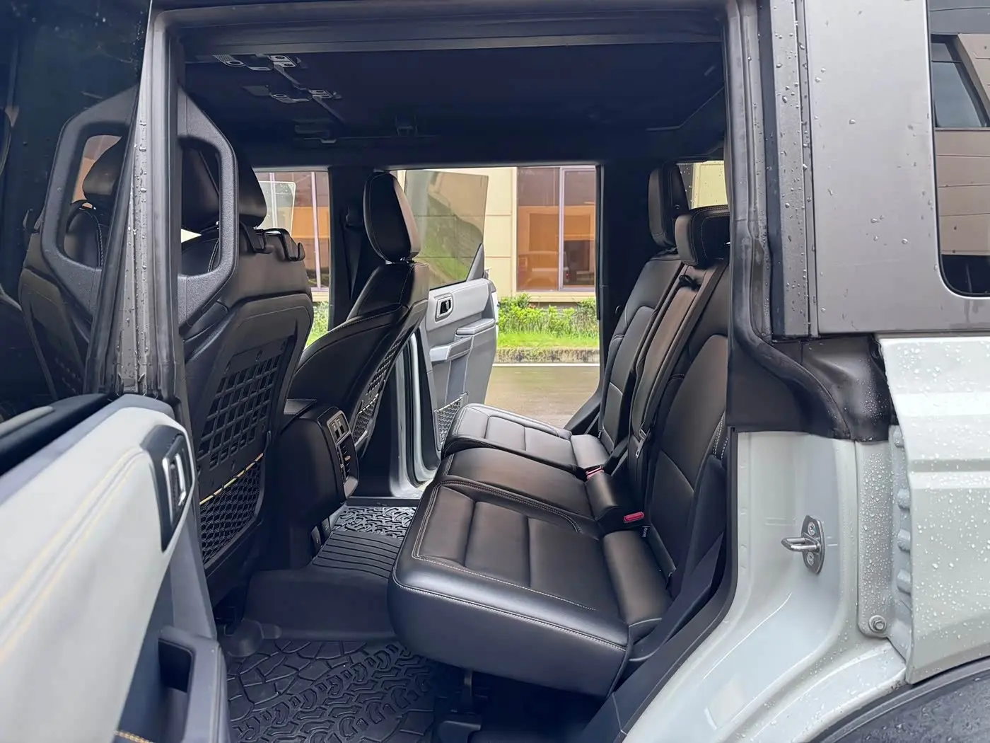 Ford Bronco 2024 — Photo 9/9