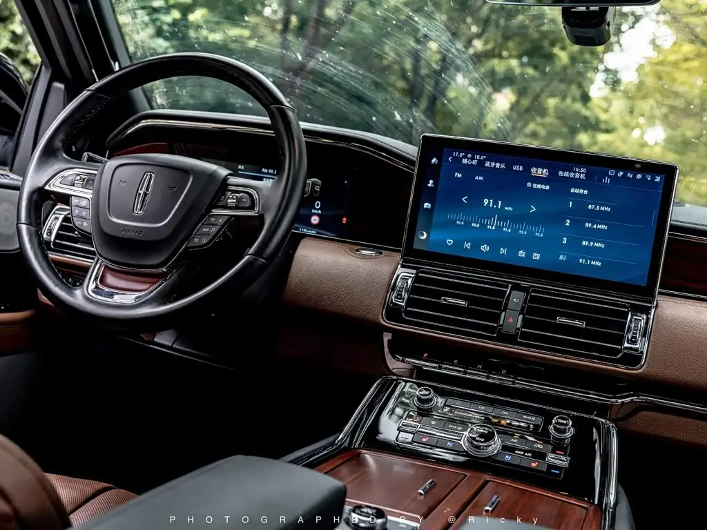 Lincoln Navigator 2022 — Photo 4/13