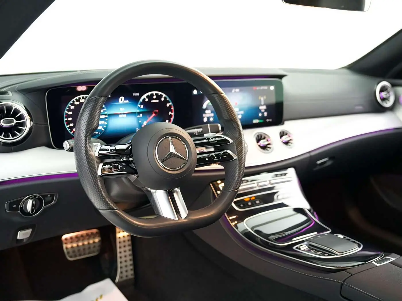 Mercedes-Benz E-Class 2021 — Фото 3/20