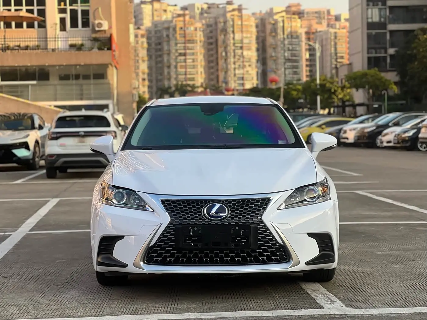 Lexus CT 2018 — Фото 2/20