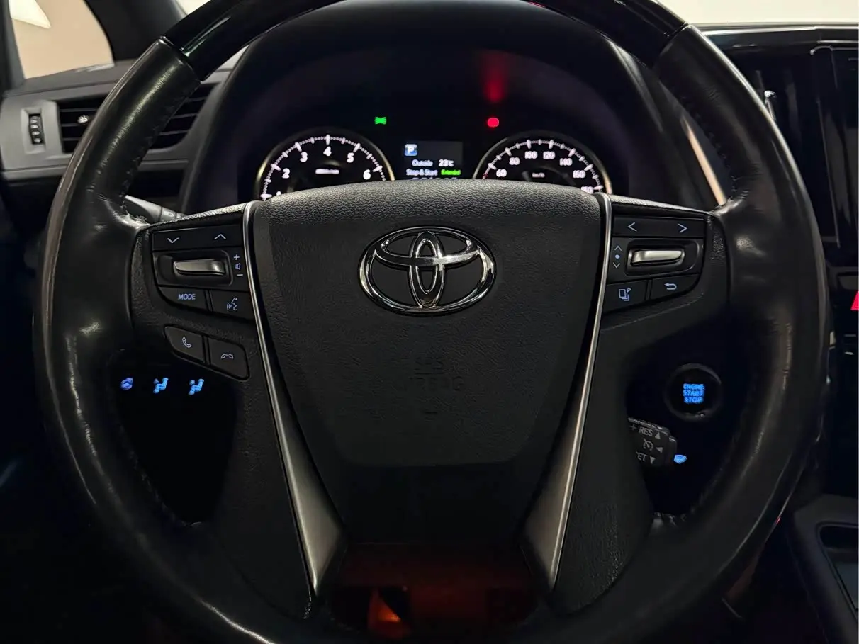 Toyota Alphard 2020 — Фото 18/20
