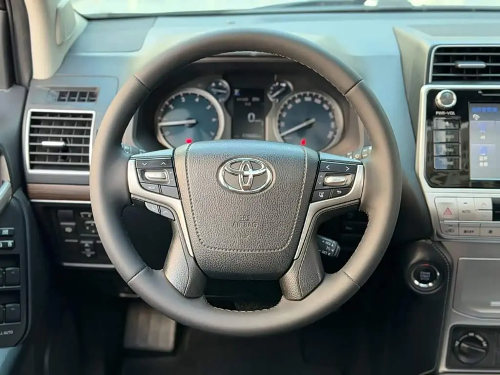 Toyota Prado 2020 — Фото 14/19