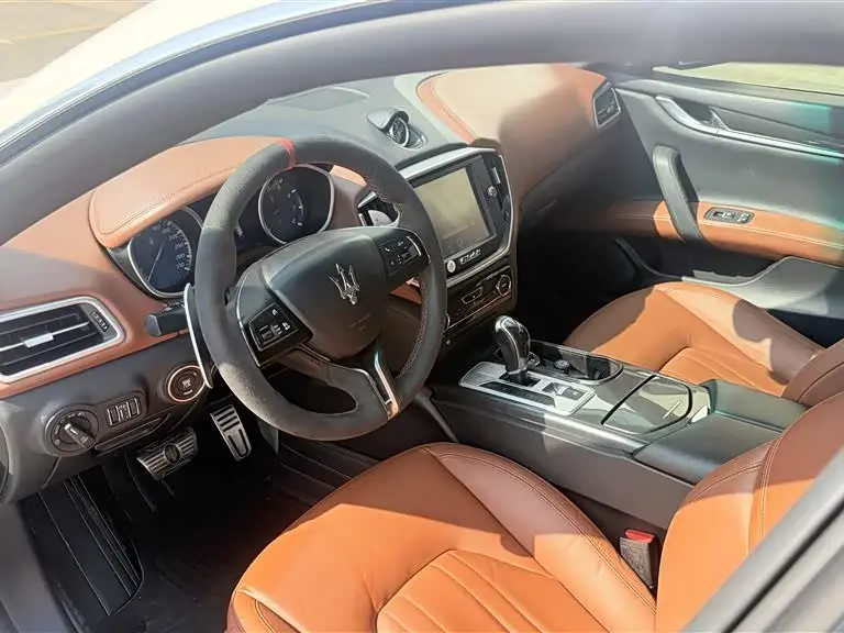 Maserati Ghibli 2016 — Photo 9/20