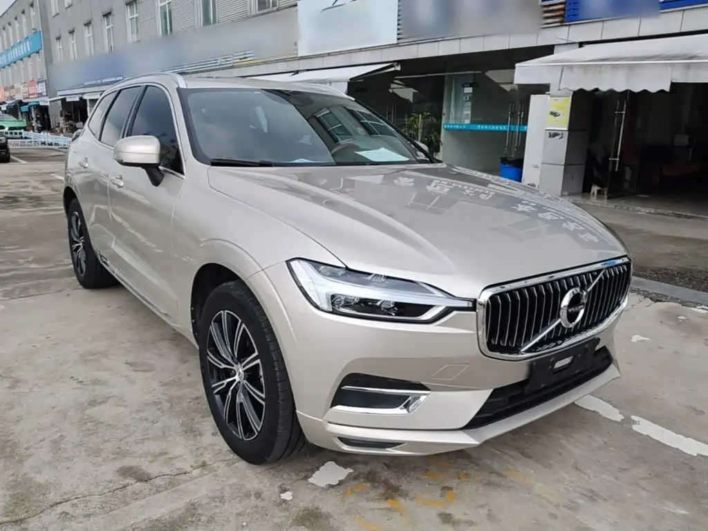 Volvo XC60 2020 — Фото 4/20