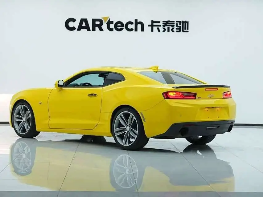 Chevrolet Camaro 2019 — Photo 8/13