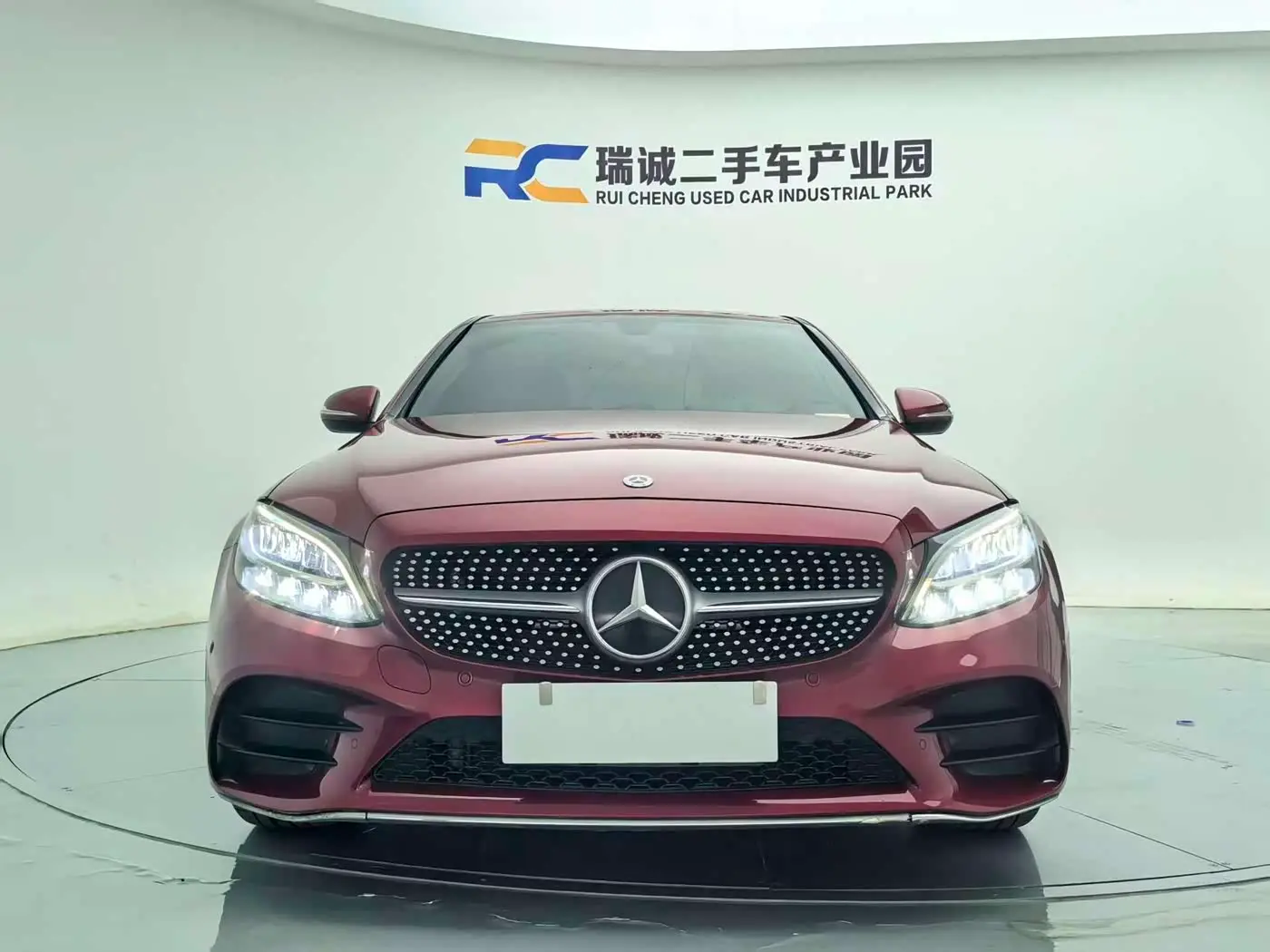 Mercedes-Benz C-Class 2020 — Photo 2/14