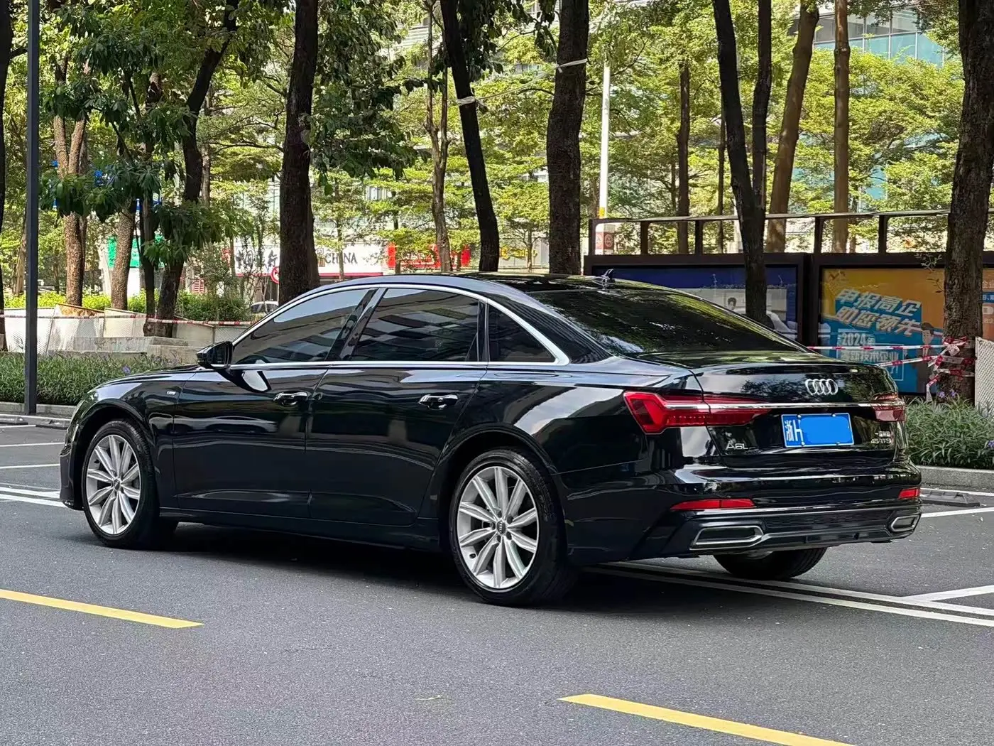 Audi A6L 2021 — Фото 4/10