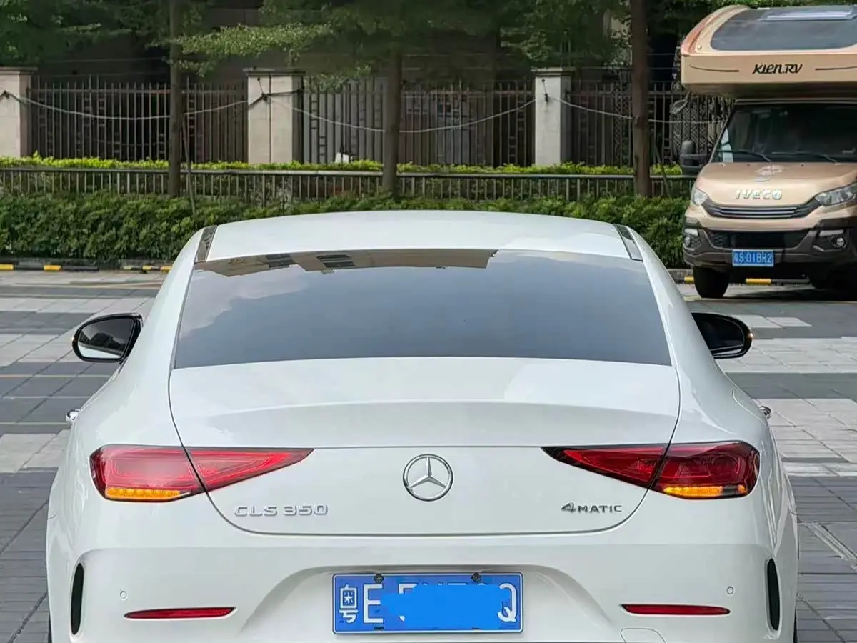 Mercedes-Benz CLS 2019 — Photo 4/12
