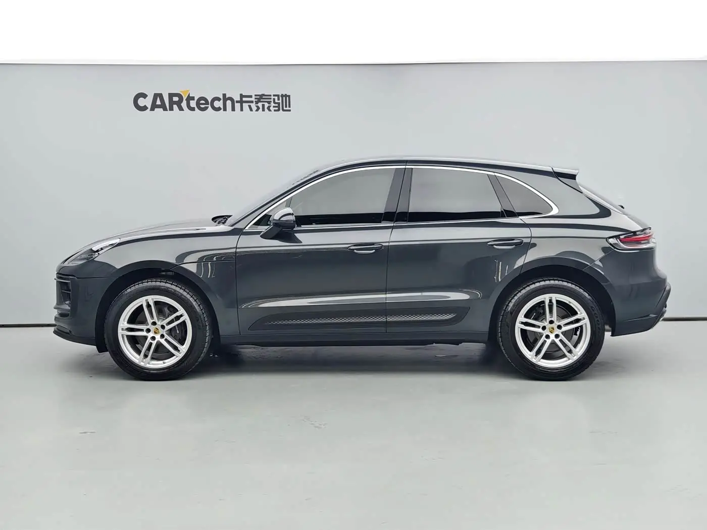 Porsche Macan 2022 — Photo 4/18