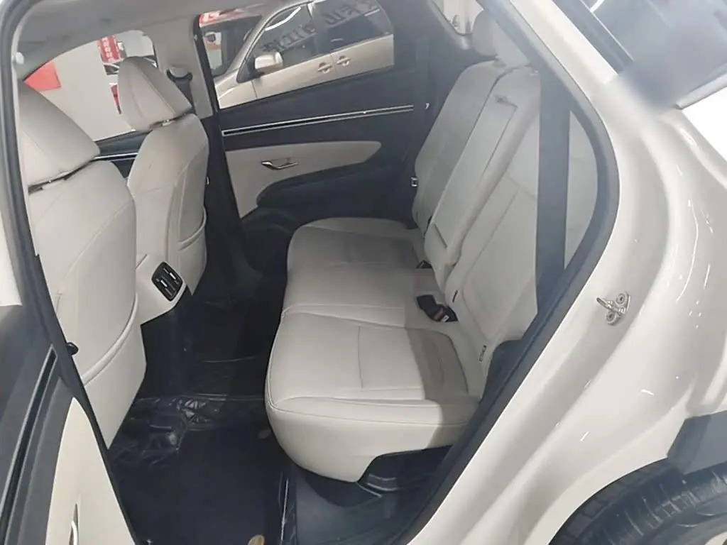 Hyundai Tucson 2021 — Фото 17/20