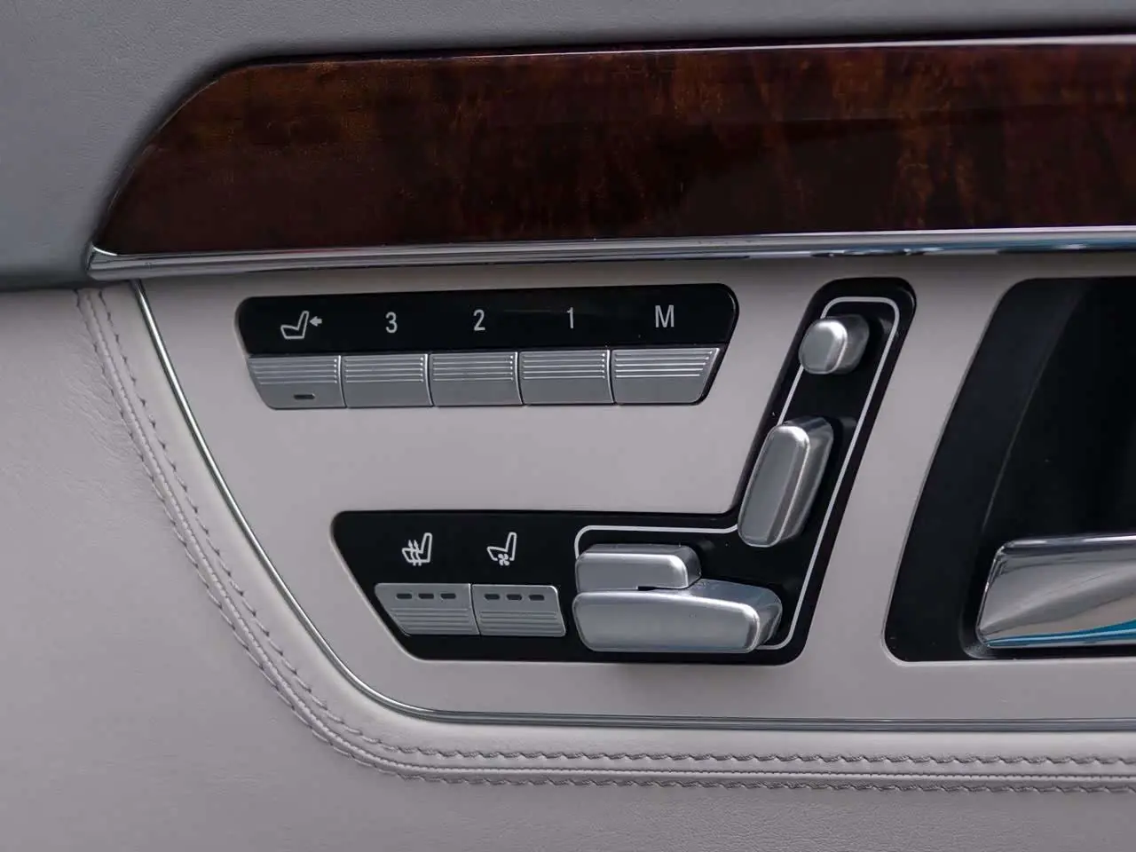 Mercedes-Benz S-Class 2014 — Фото 18/20
