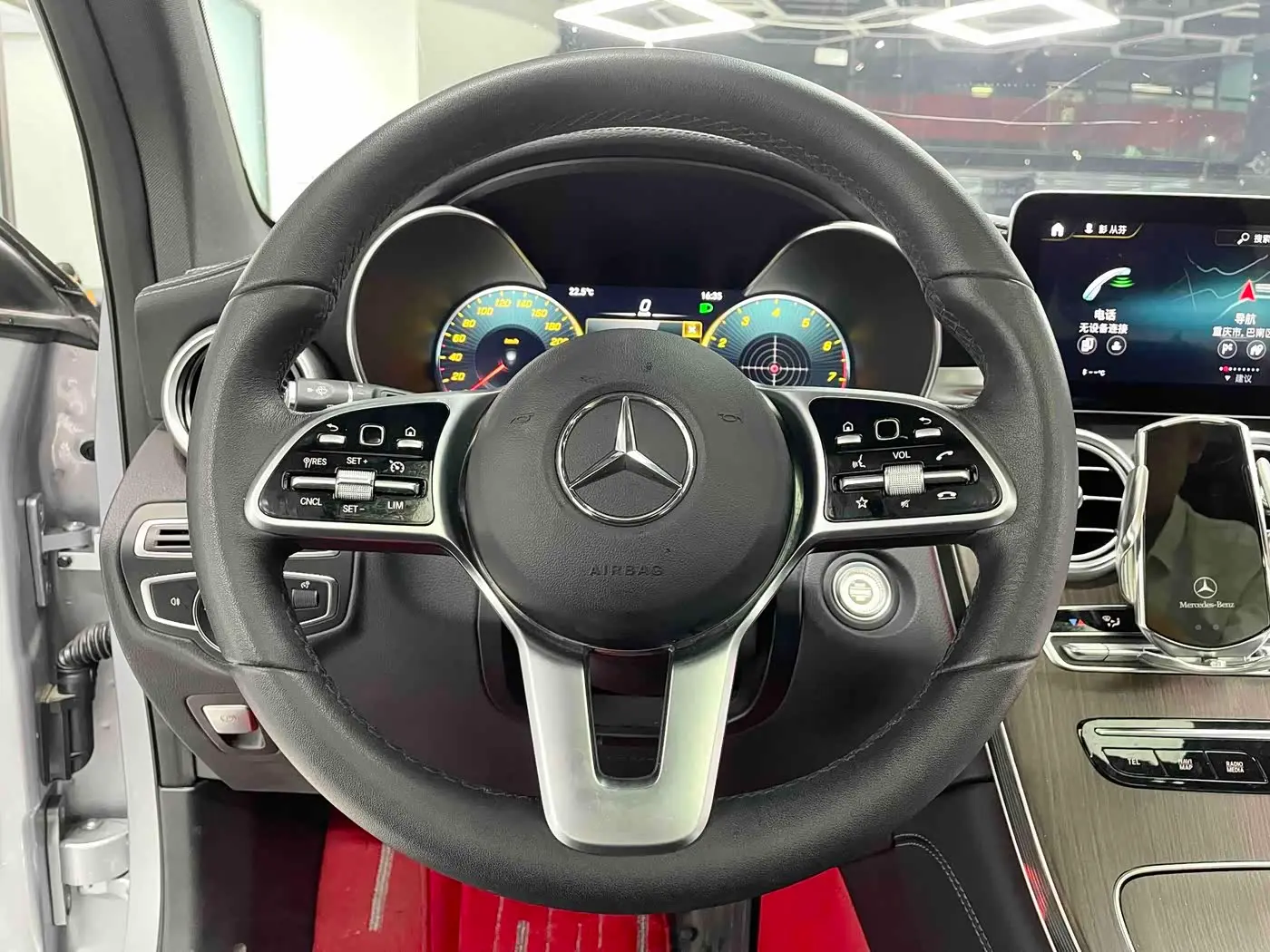 Mercedes-Benz GLC 2021 — Фото 16/19