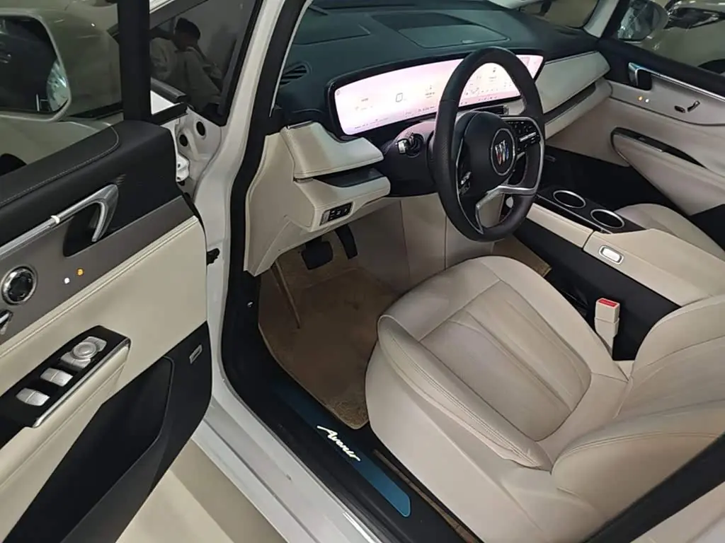 Buick GL8 New Energy 2024 — Photo 16/20