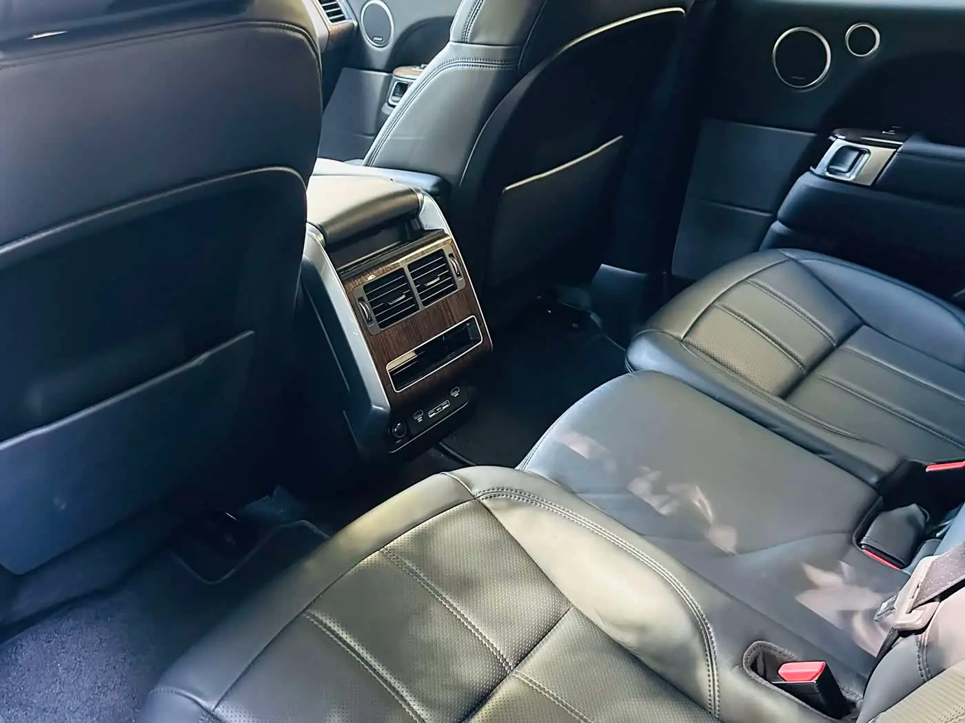 Land Rover Range Rover Sport PHEV 2019 — Фото 8/19