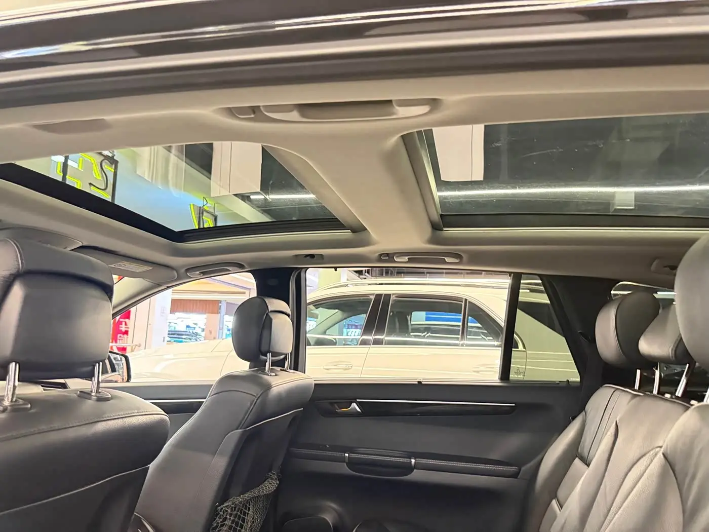 Mercedes-Benz R-Class 2017 — Photo 7/10