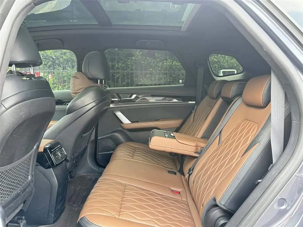 BYD Tang New Energy 2021 — Photo 6/9