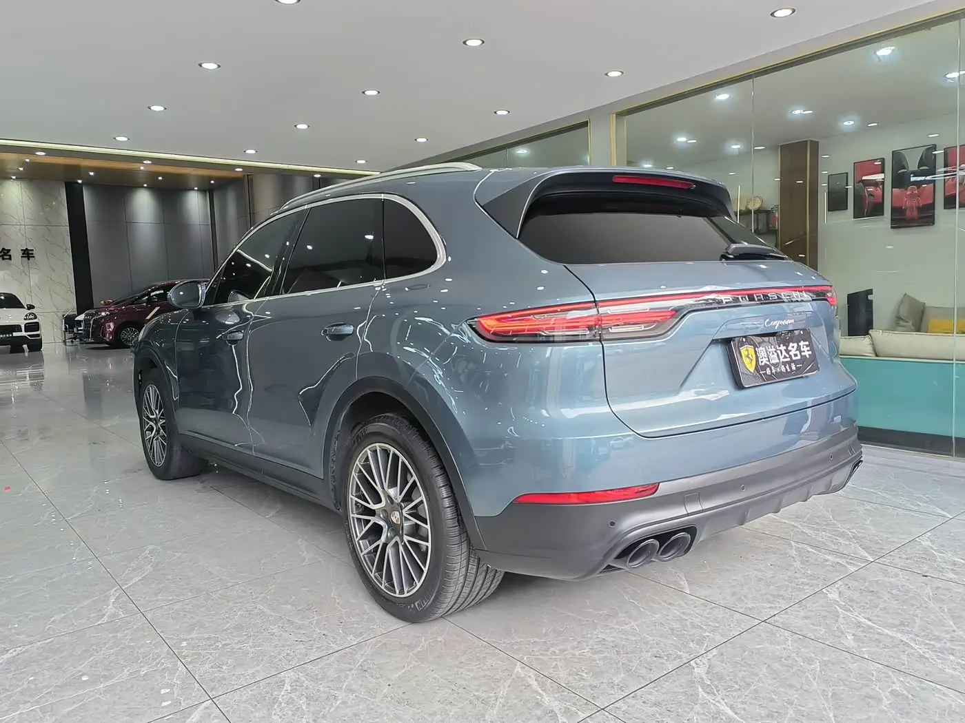 Porsche Cayenne 2019 — Photo 16/18