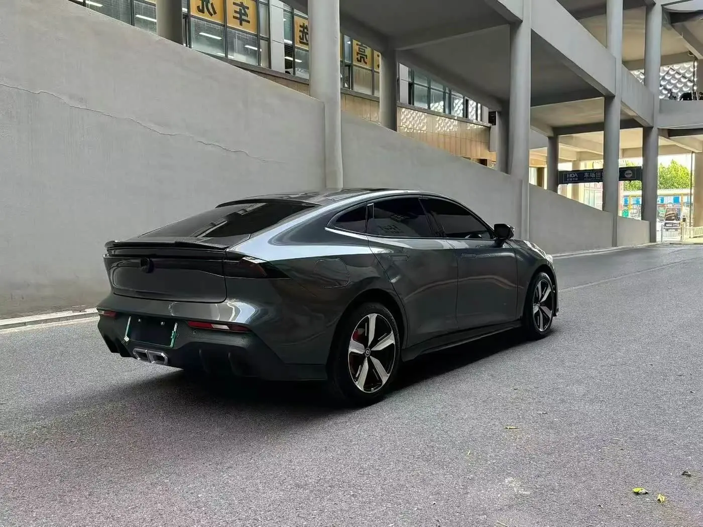 Changan UNI-V iDD 2024 — Photo 6/9