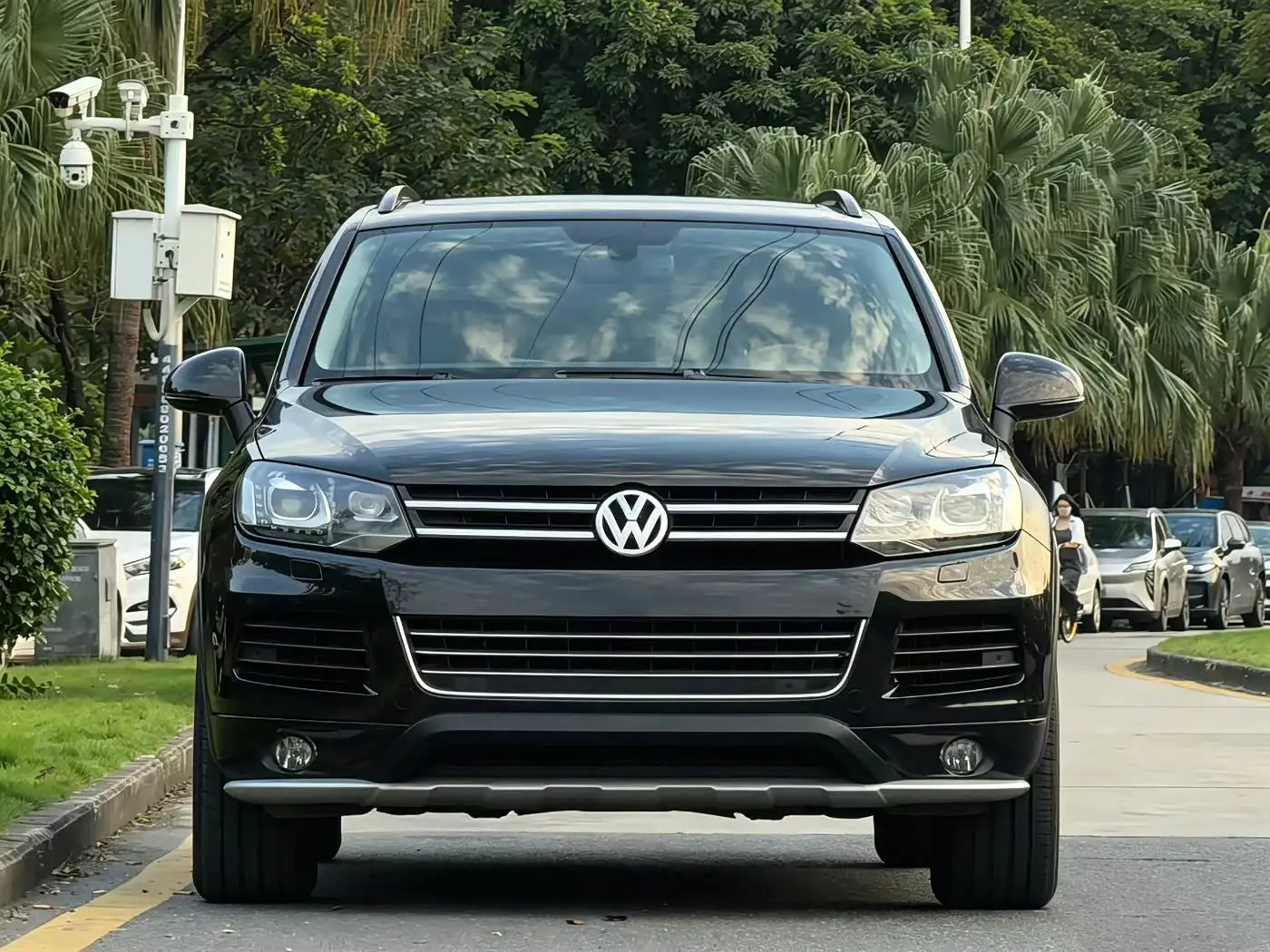 Volkswagen Touareg 2012 — Photo 2/9