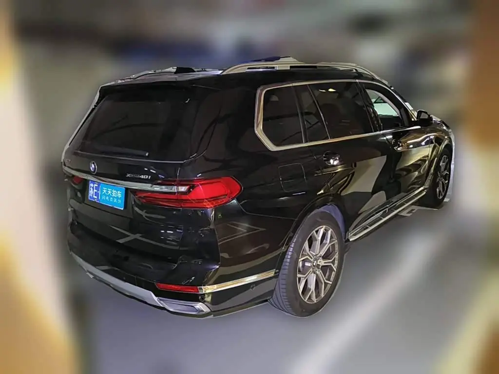 BMW X7 2022 — Фото 2/13