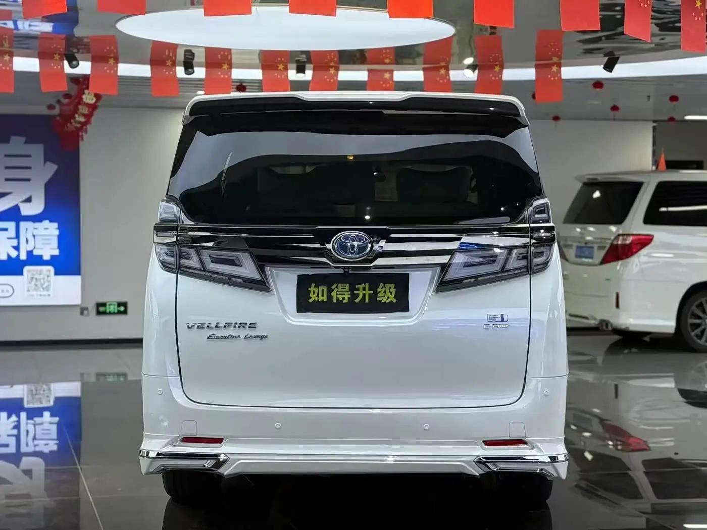Toyota Alphard 2011 — Photo 8/9