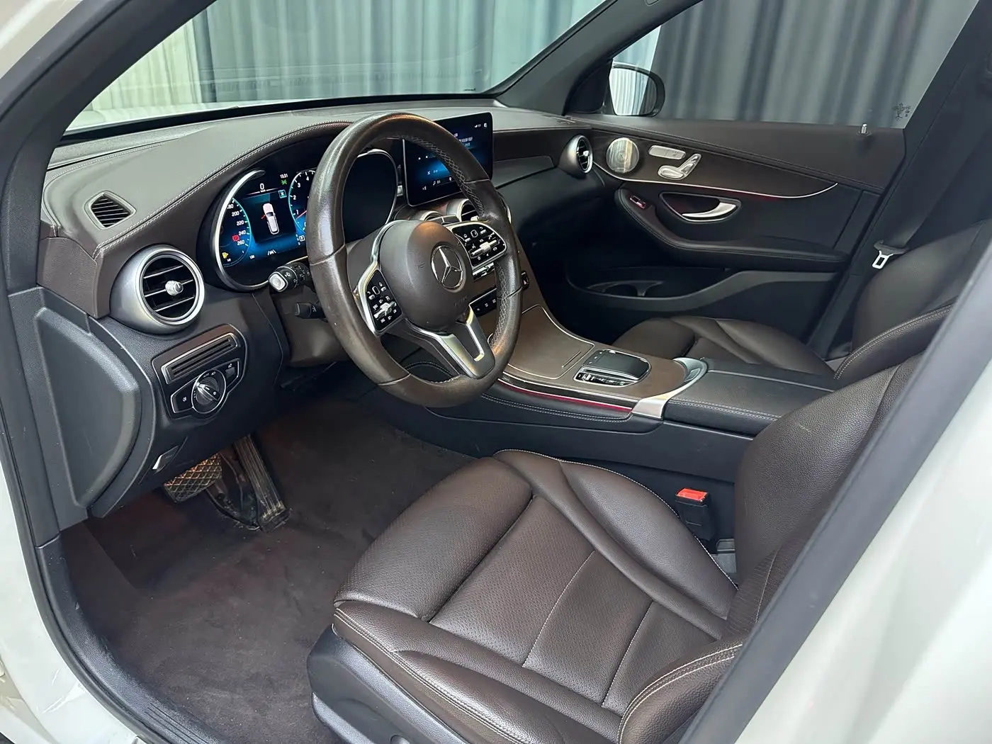 Mercedes-Benz GLC 2022 — Photo 5/20