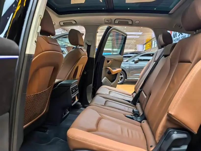 Audi Q7 2020 — Şəkil 5/20