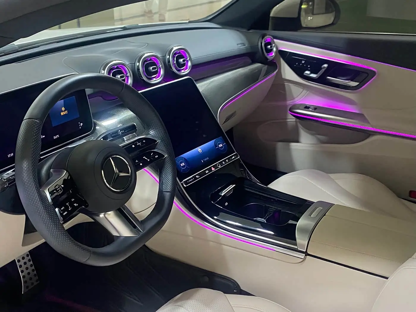 Mercedes-Benz CLE 2025 — Photo 10/18