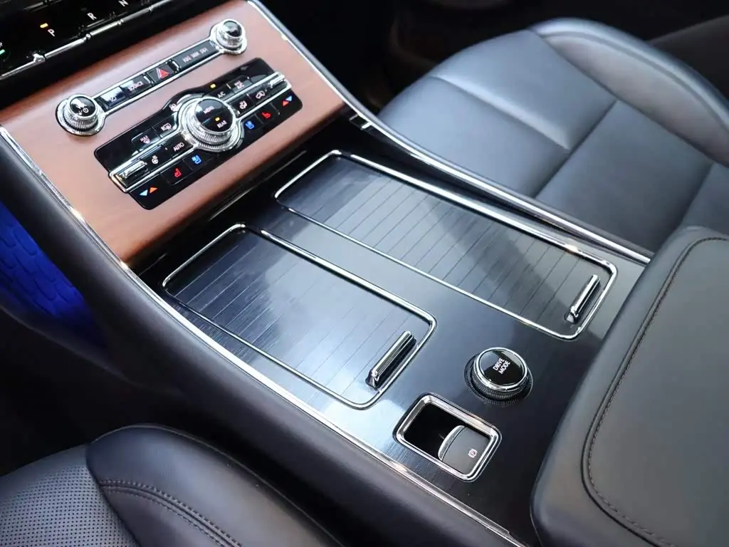 Lincoln Aviator 2022 — Photo 12/20