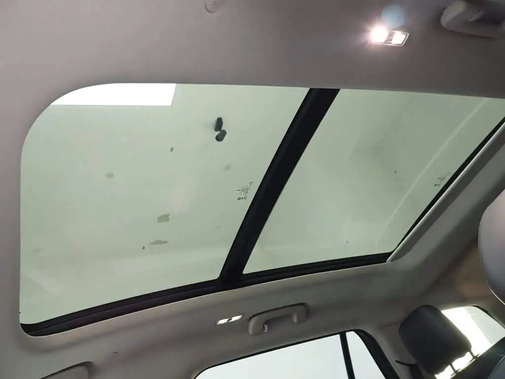 Lincoln Aviator 2022 — Photo 19/20