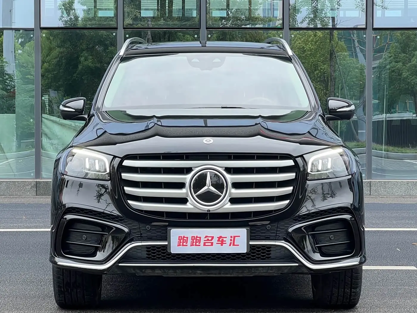 Mercedes-Benz GLS 2022 — Photo 1/18