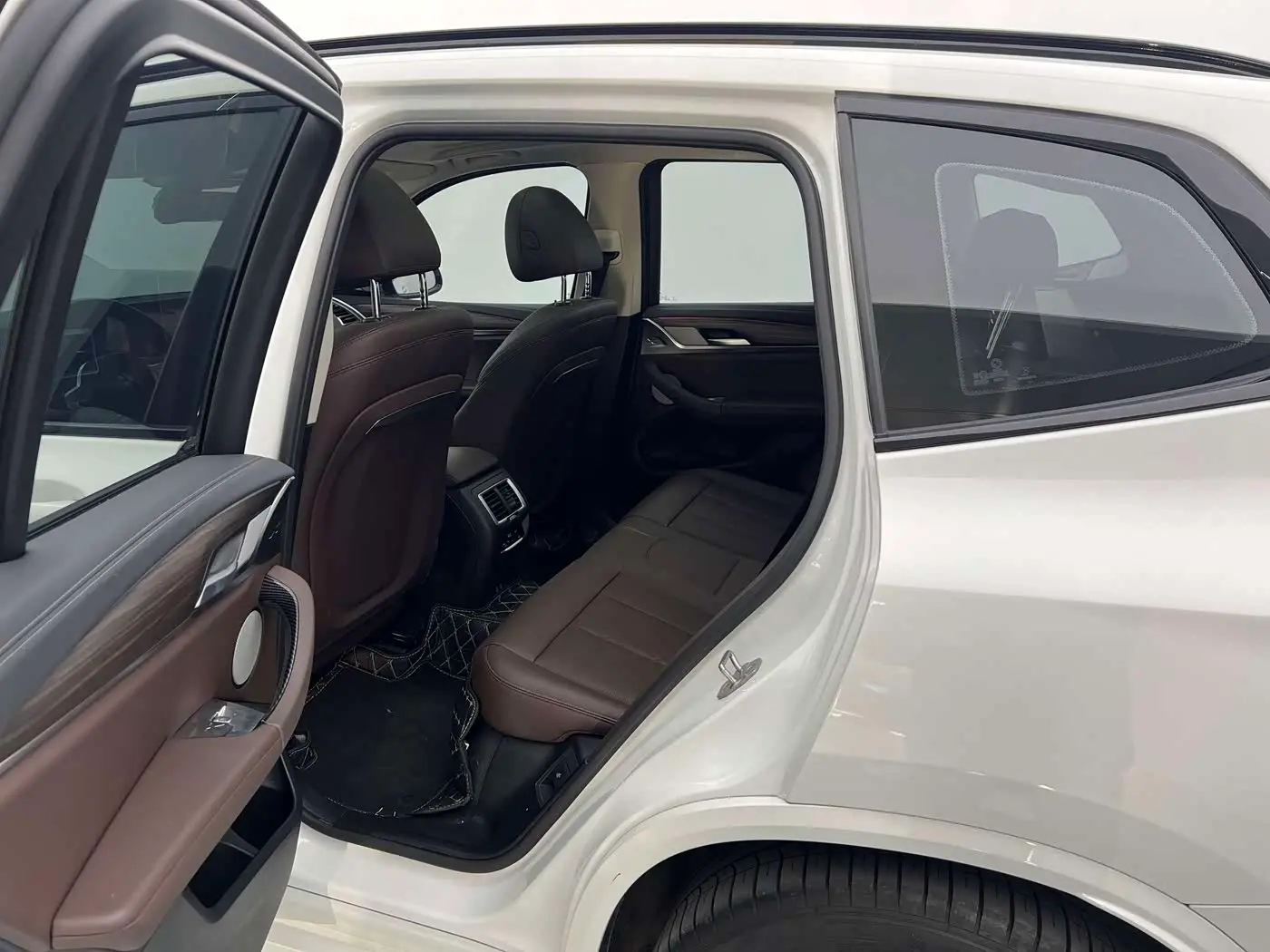 BMW X3 2024 — Photo 6/19