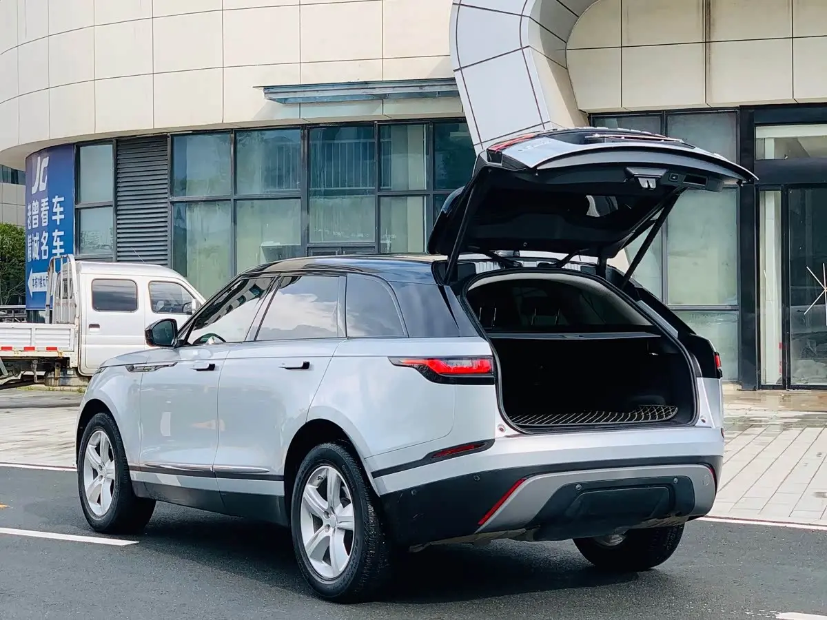 Land Rover Range Rover Velar 2021 — Фото 10/20