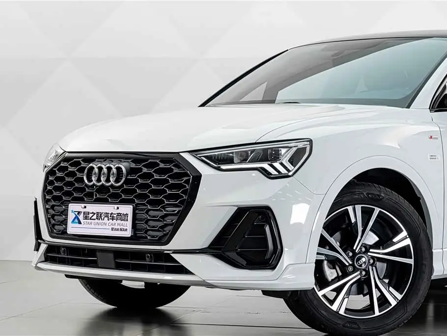 Audi Q3 Sportback 2022 — Фото 3/20