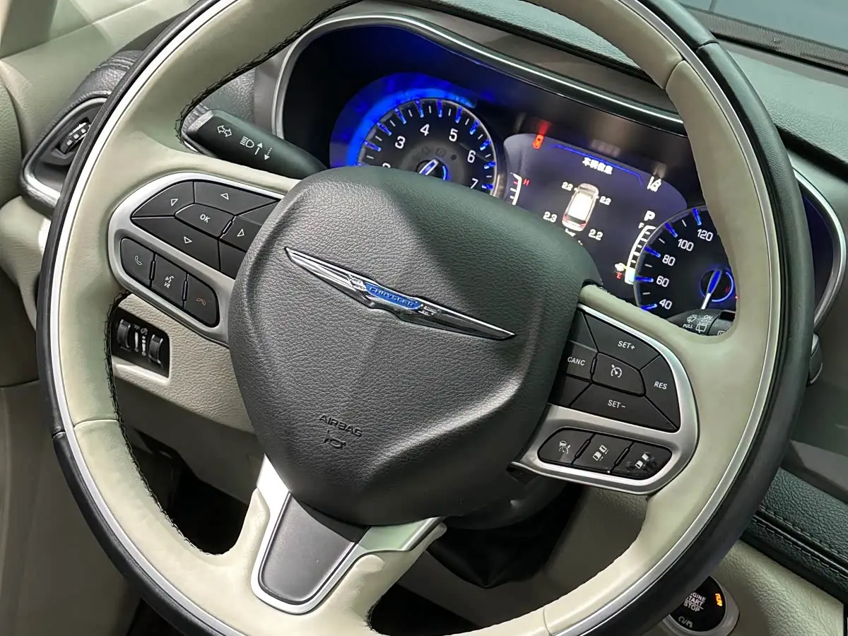 Chrysler Grand Voyager 2020 — Photo 18/20