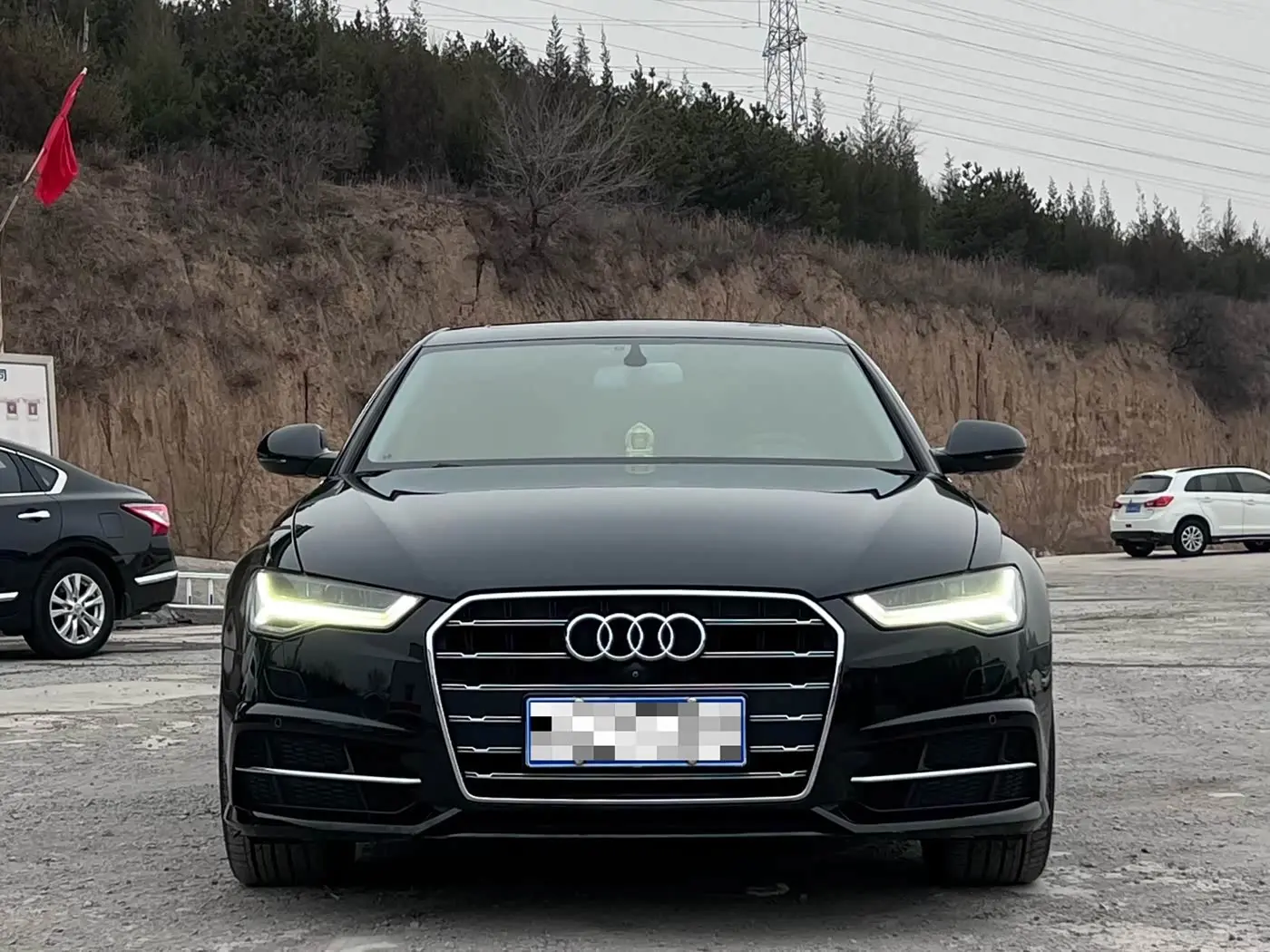 Audi A6L 2019 — Photo 2/12