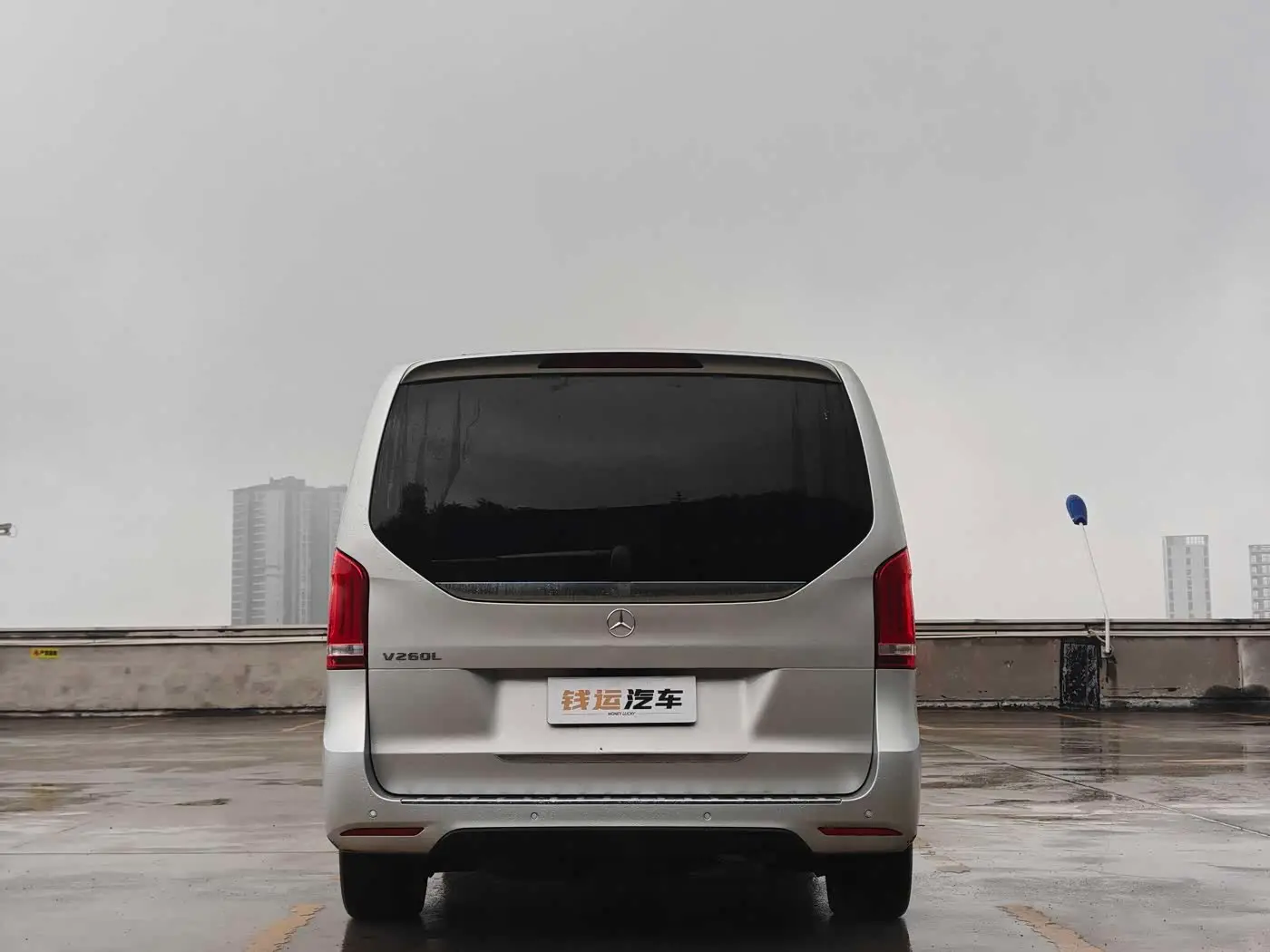 Mercedes-Benz V-Class 2023 — Photo 5/20