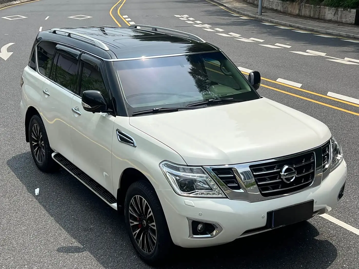 Nissan Patrol 2017 — Фото 16/18