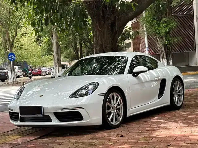 Porsche 718, 2024