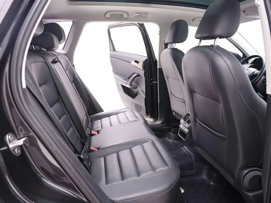 Volkswagen Tharu 2022 — Photo 9/20