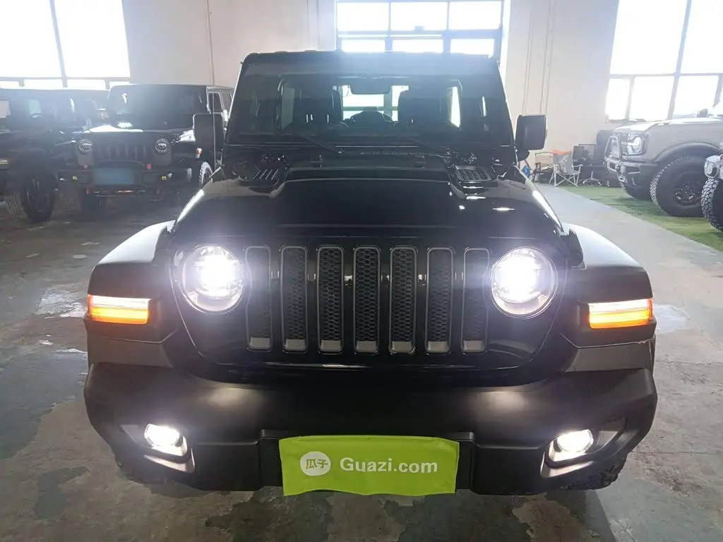 Jeep Wrangler 2022 — Фото 3/20