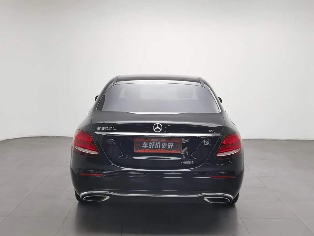 Mercedes-Benz E-Class 2018 — Photo 4/20