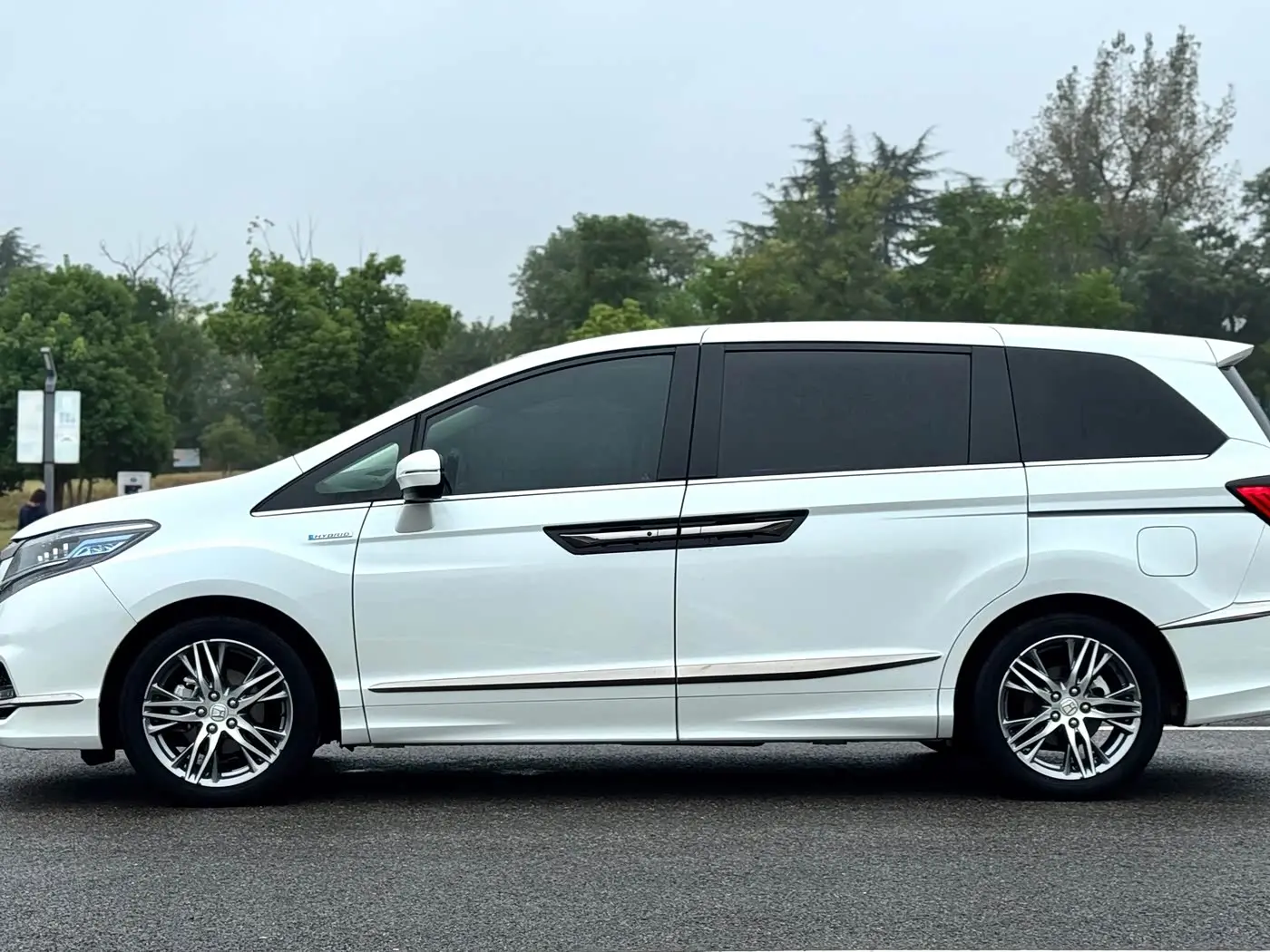 Honda Elysion 2021 — Photo 7/20